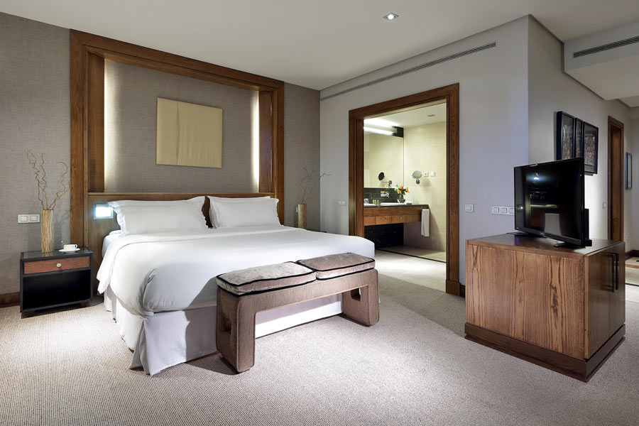Suite Deluxe con vista sulla piscina