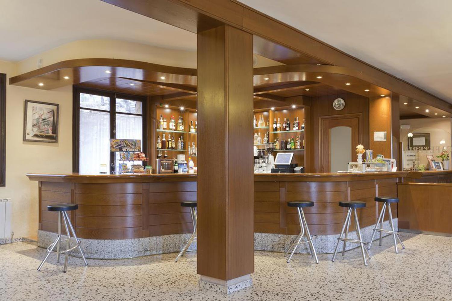 Galería del Hotel Mora  Oficial