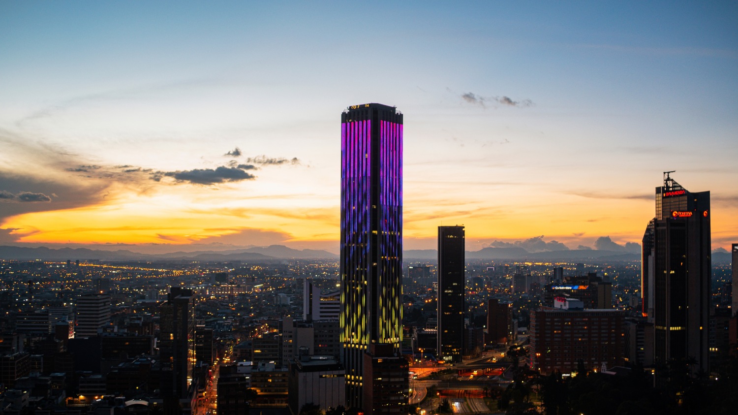 Bogota 100 Design Hotel by SARASTI