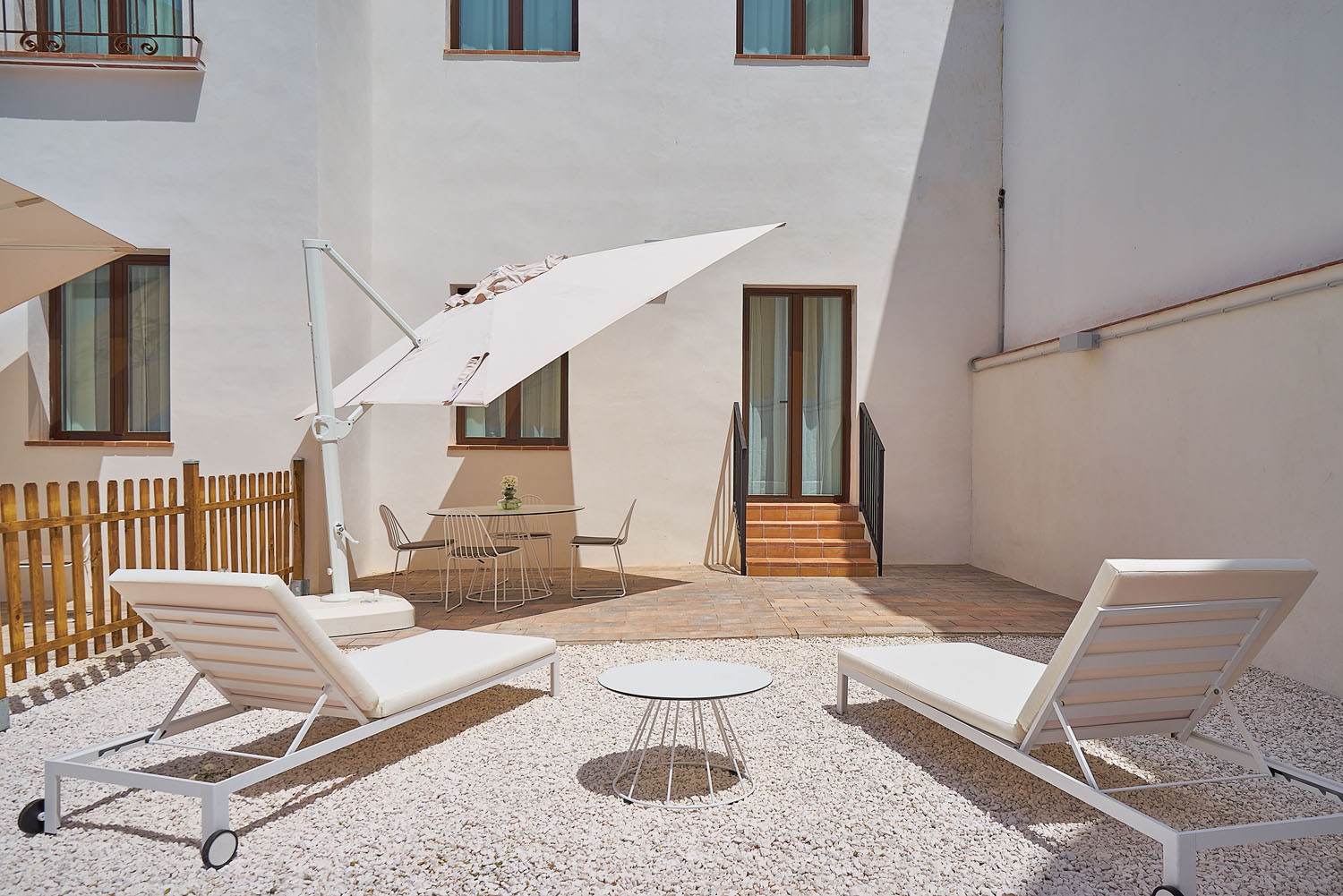 2-bedroom apartment with patio
