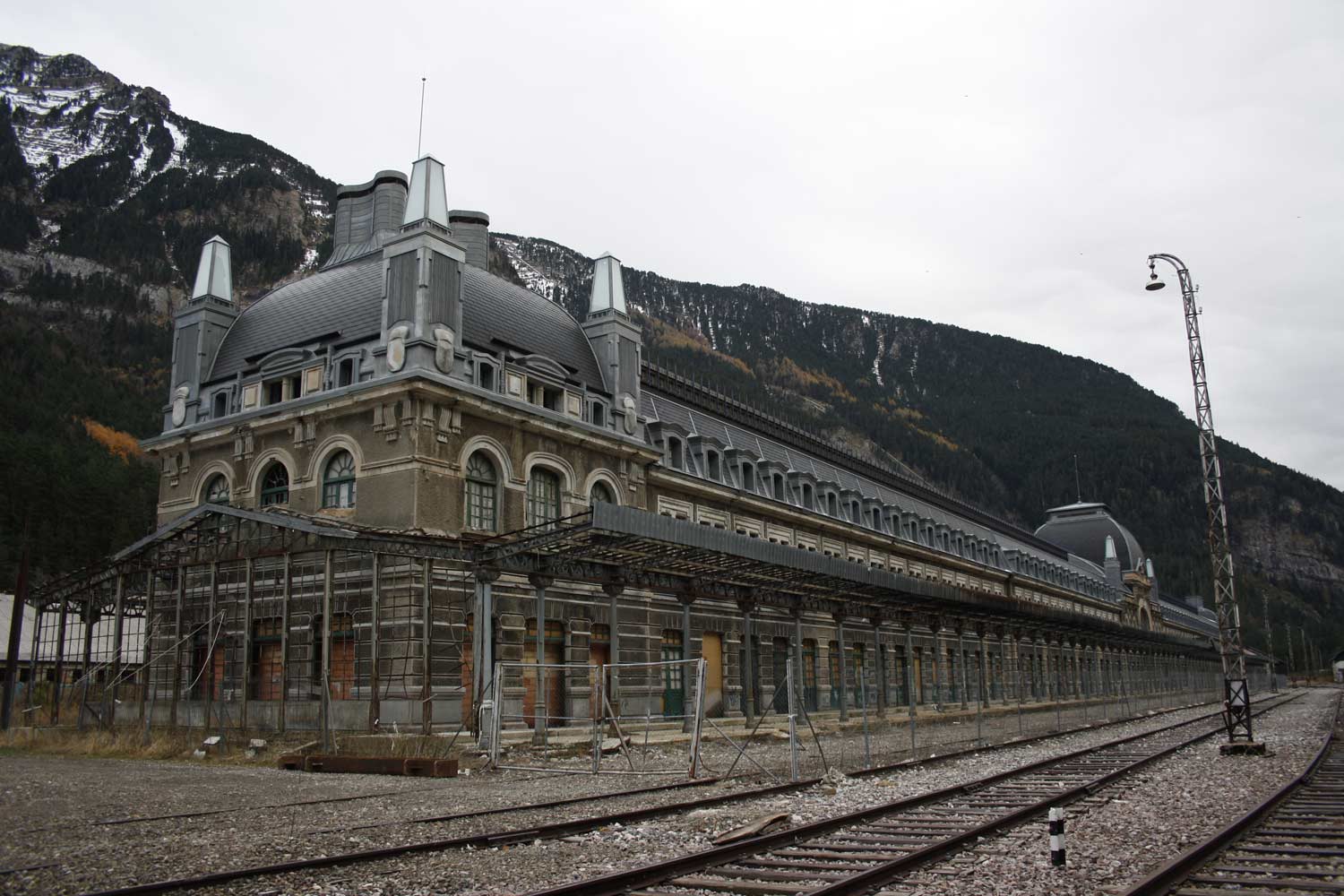 Estación internacional de Canfranc