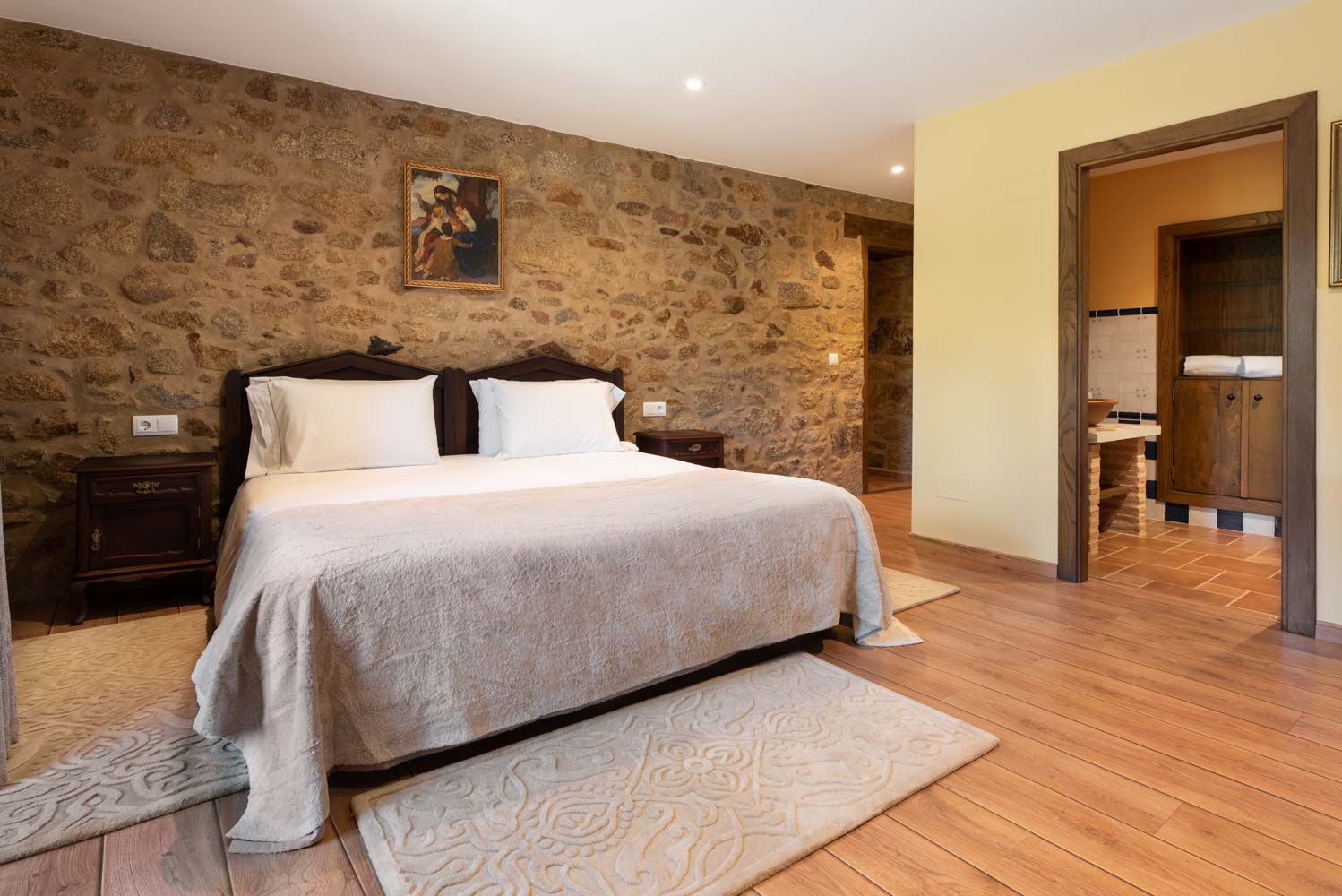 1 Suite mit Bad und Ankleideraum
