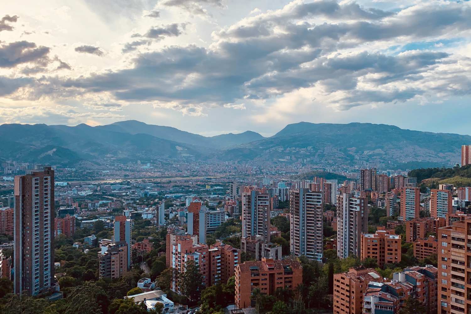 Portón to Medellin