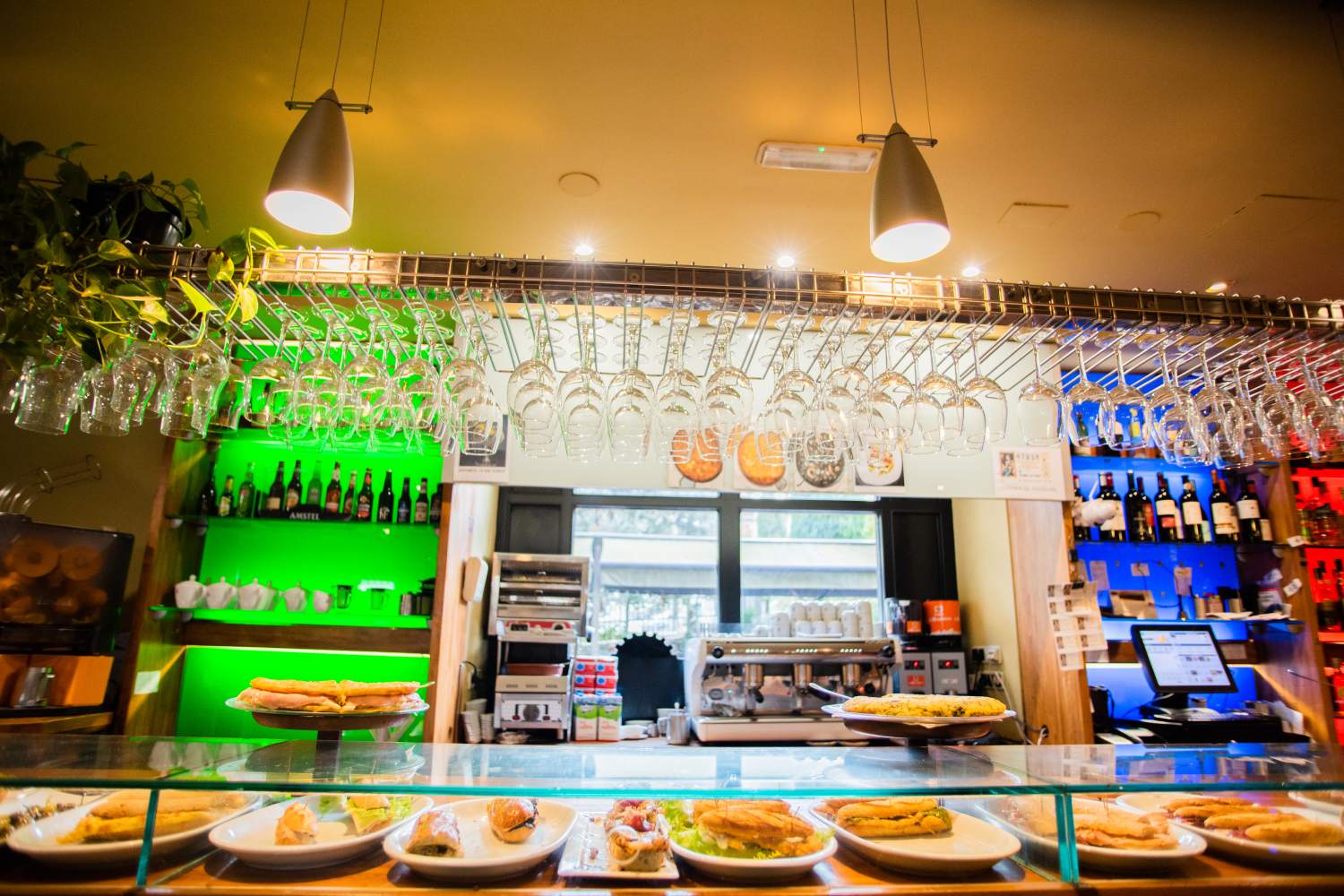 Galería del Hotel Mondragón en Mondragón. Web Oficial.