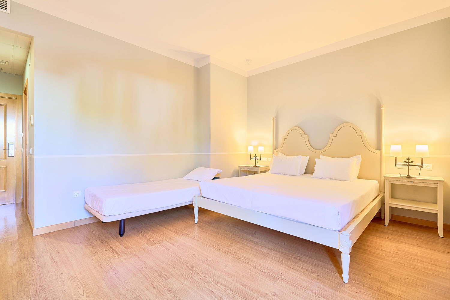 Quarto duplo Superior com cama extra