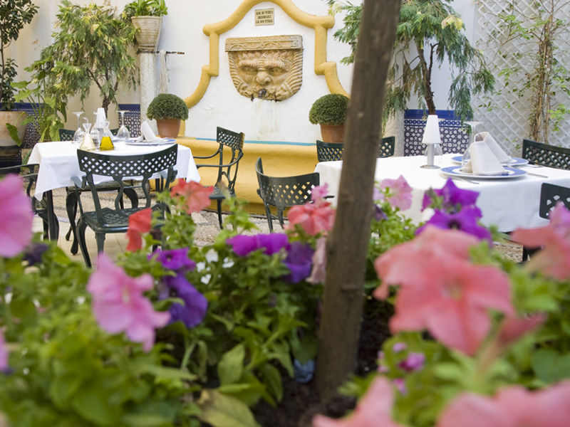 Eurostars Maimónides - Courtyard