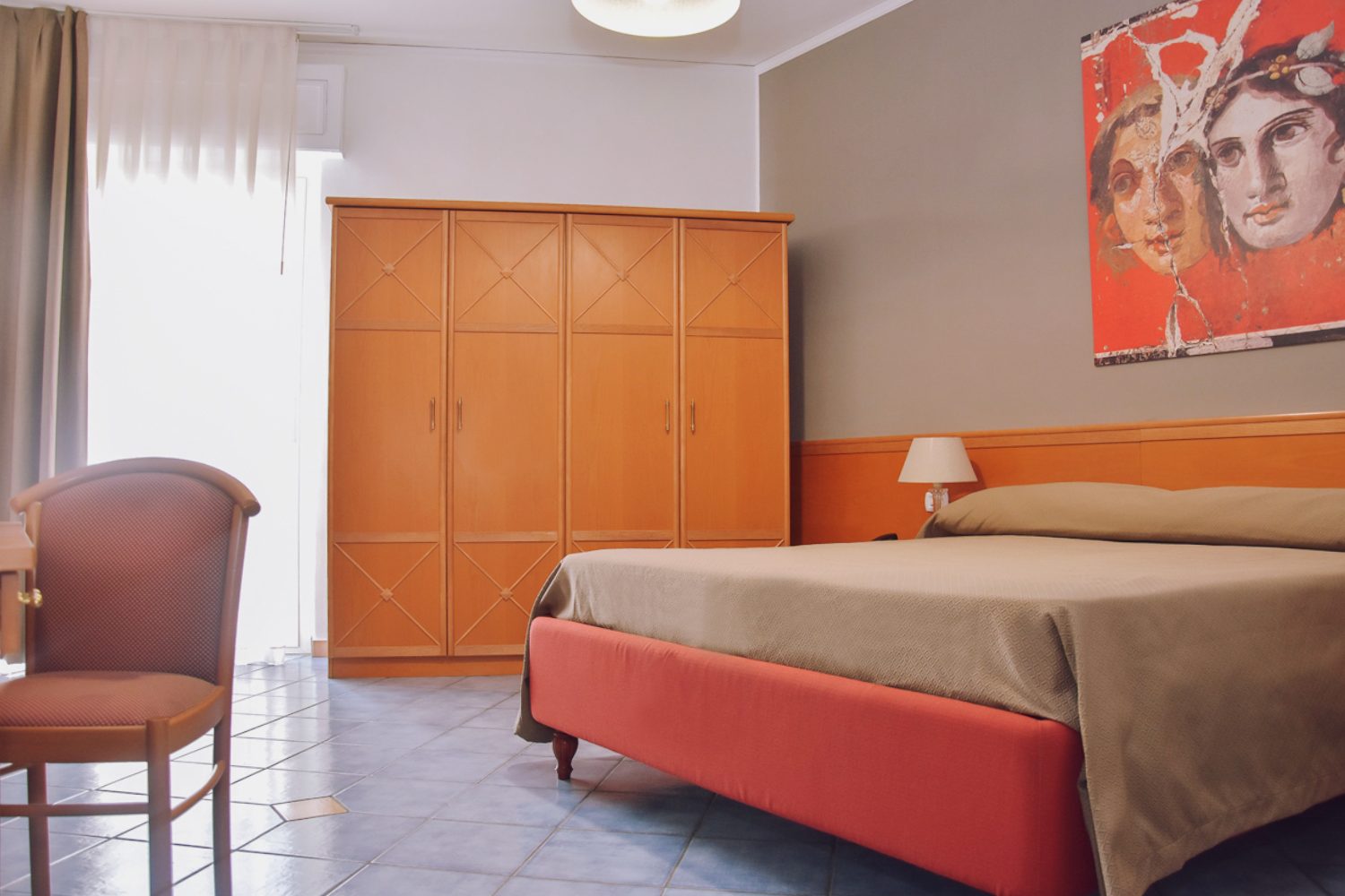 Galería del Hotel Il Piccolo Sogno en Pompei.  Oficial.