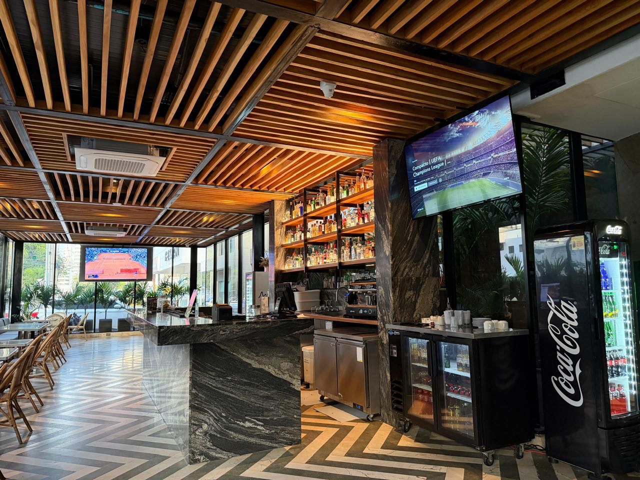 Hotel Oz Grand