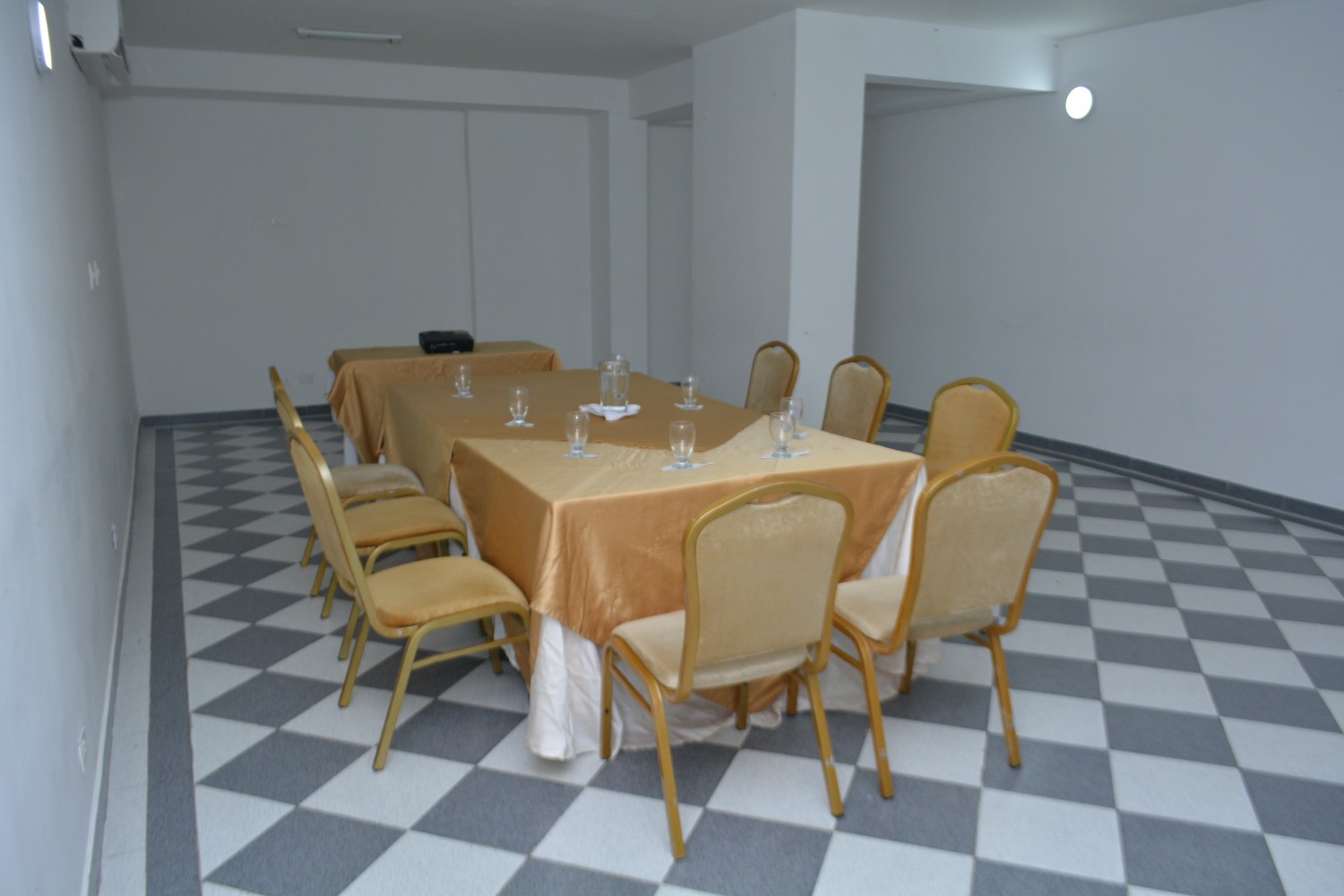 SALÓN MEDITERRANEO