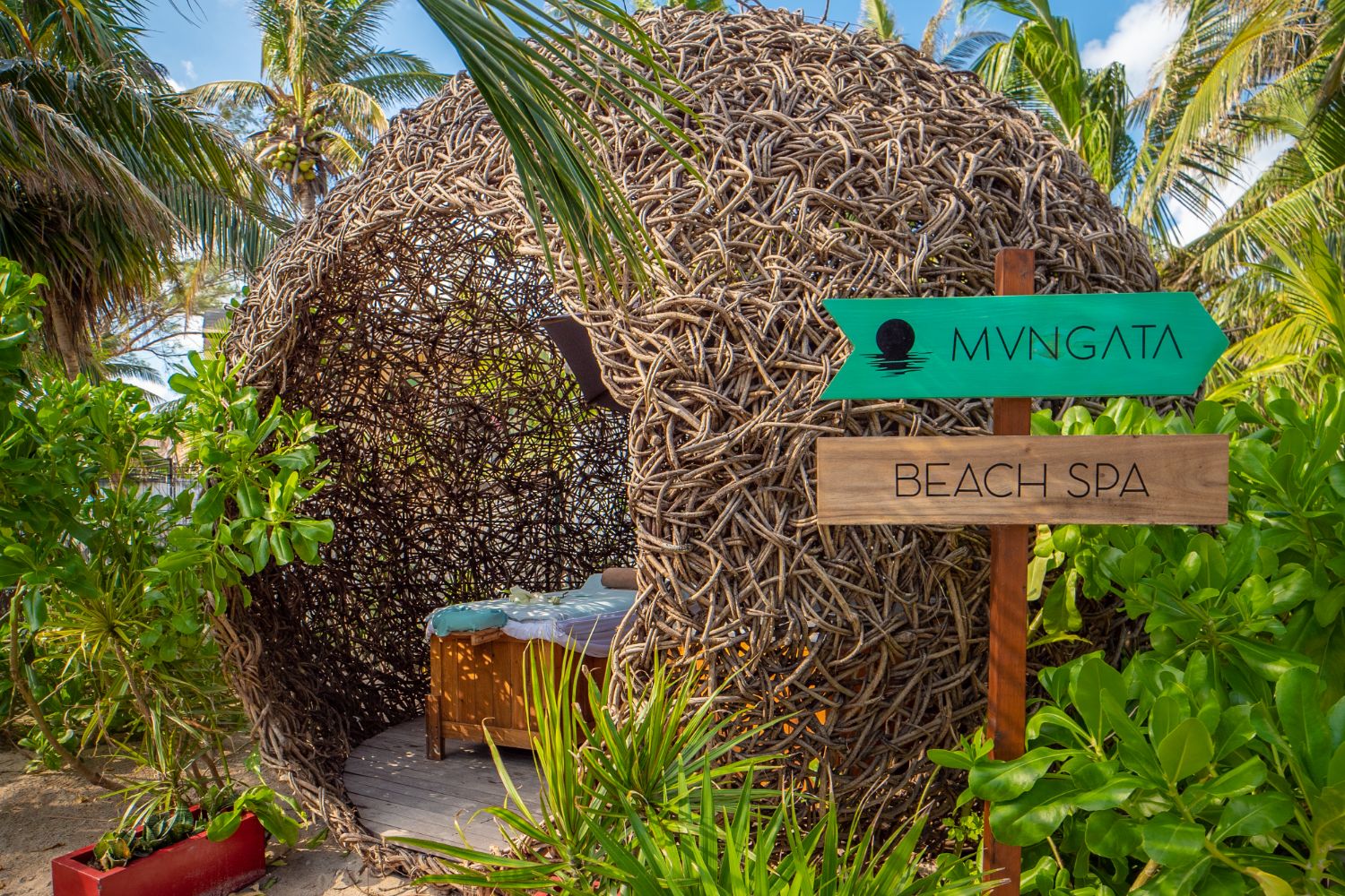 MVNGATA Beach Hotel - PDC