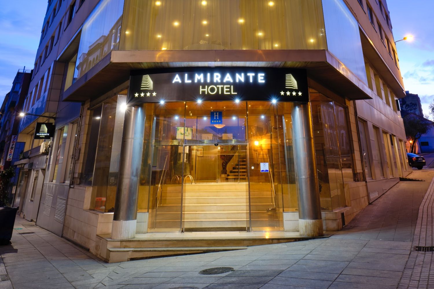 Hotel Almirante