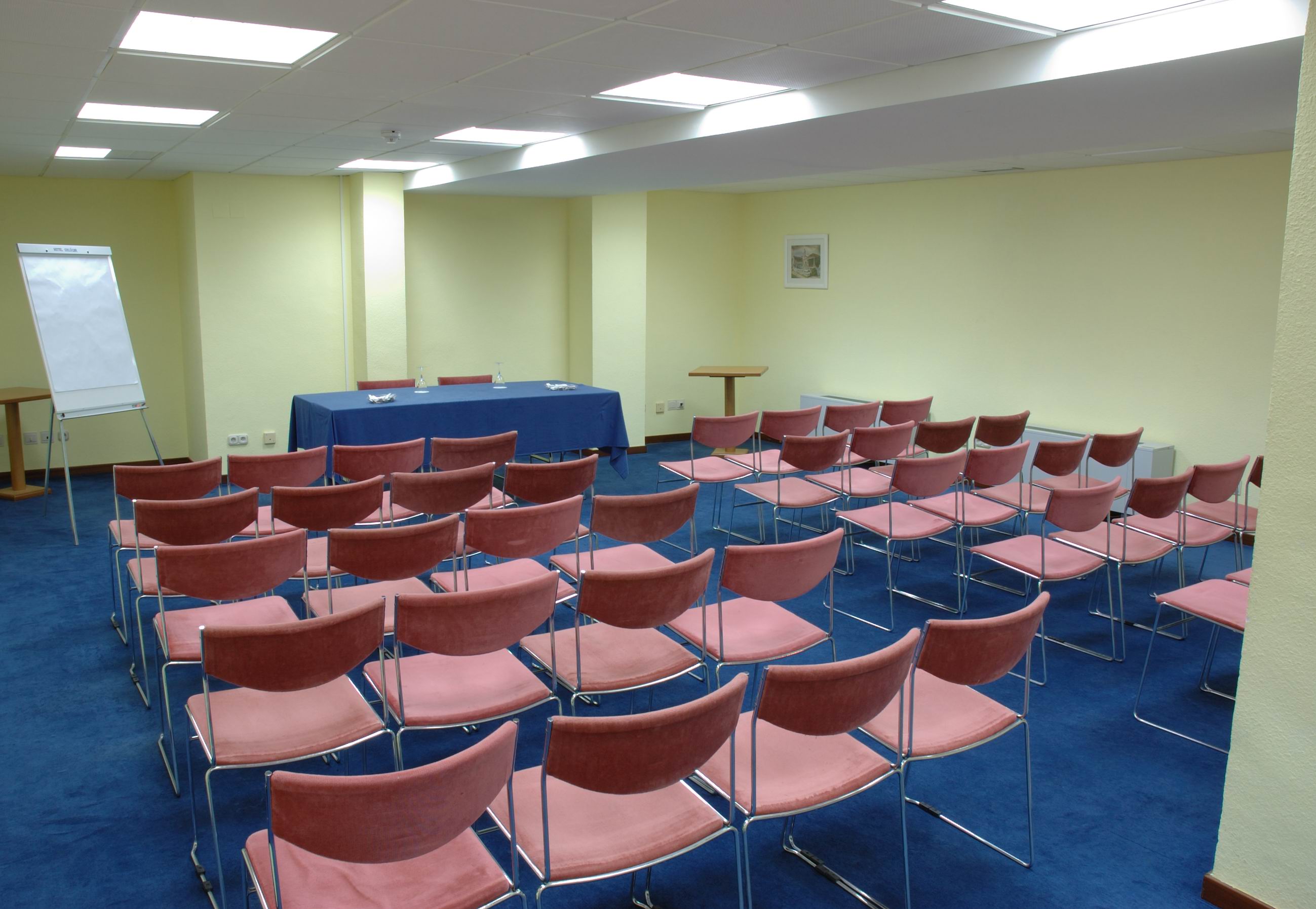 SALON SEVILLA