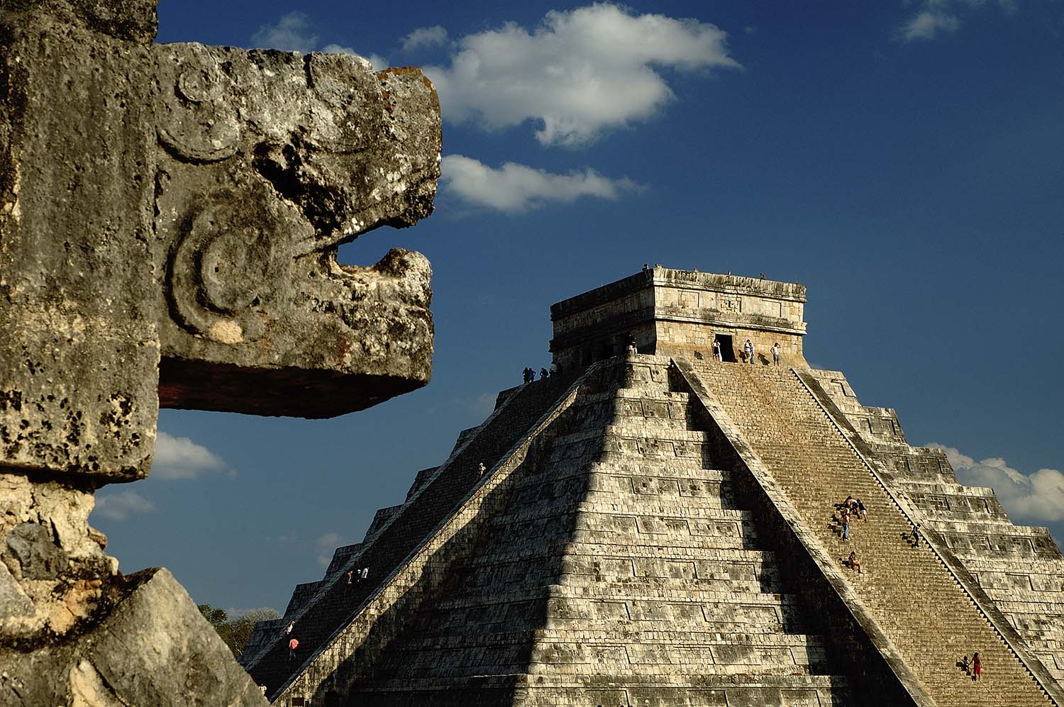 Una visita a las pirámides de Teotihuacán y la basílica