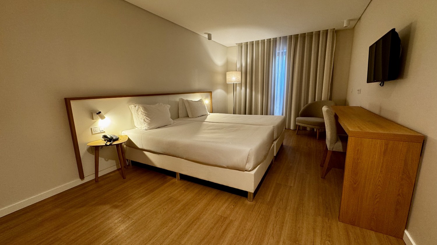 Quarto Duplo/Twin