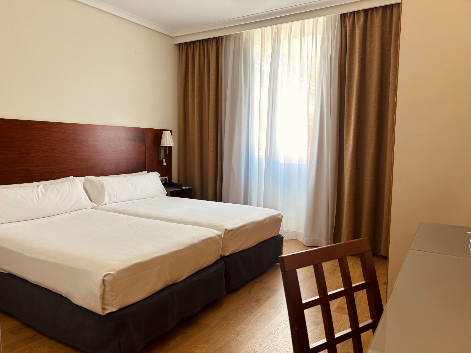 Habitación twin adaptada para movilidad reducida