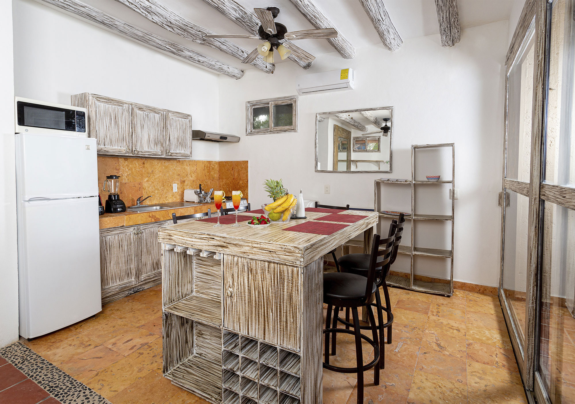 HOLBOX CONDO