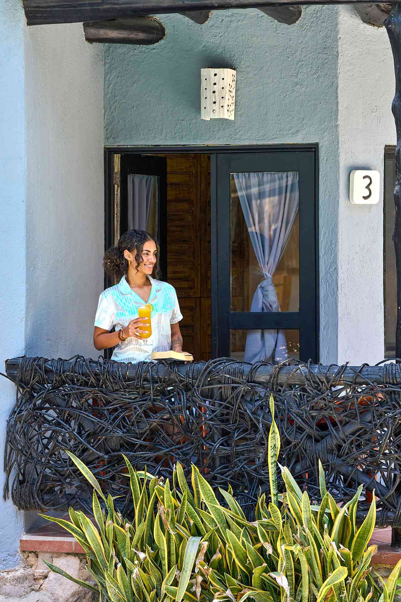 OCEANFRONT DELUXE SUITE