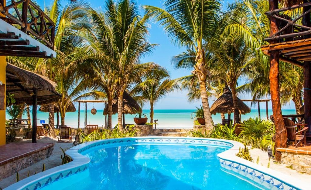 DONDE EL TIEMPO SE MUEVE AL RITMO DE LA ISLA