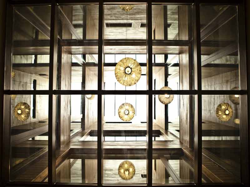 Lux Santiago  galeria