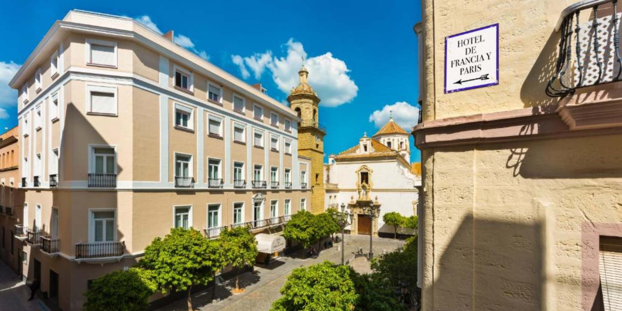 Hotel De Francia y París