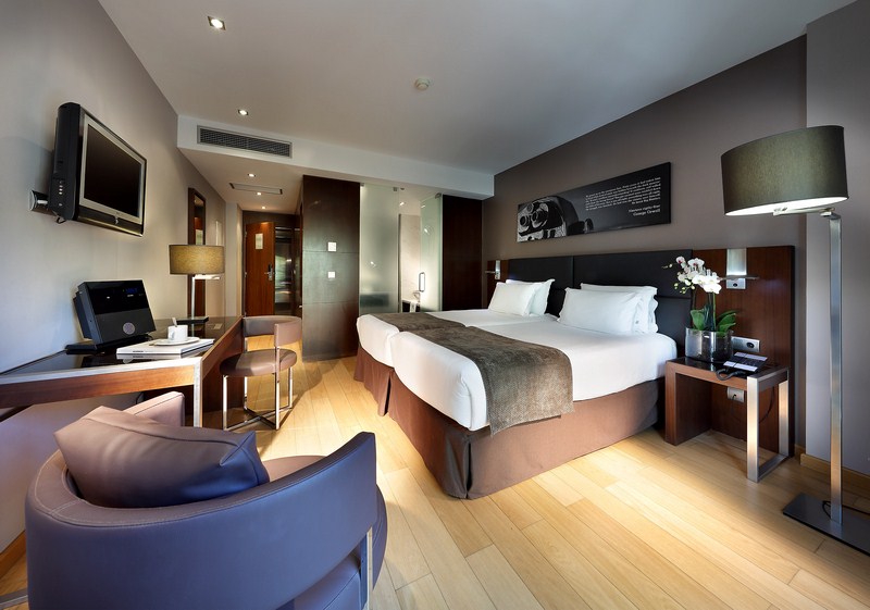 Deluxe double or twin room