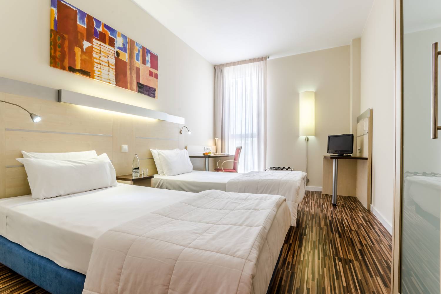 Double room + extra bed (3 pax) 