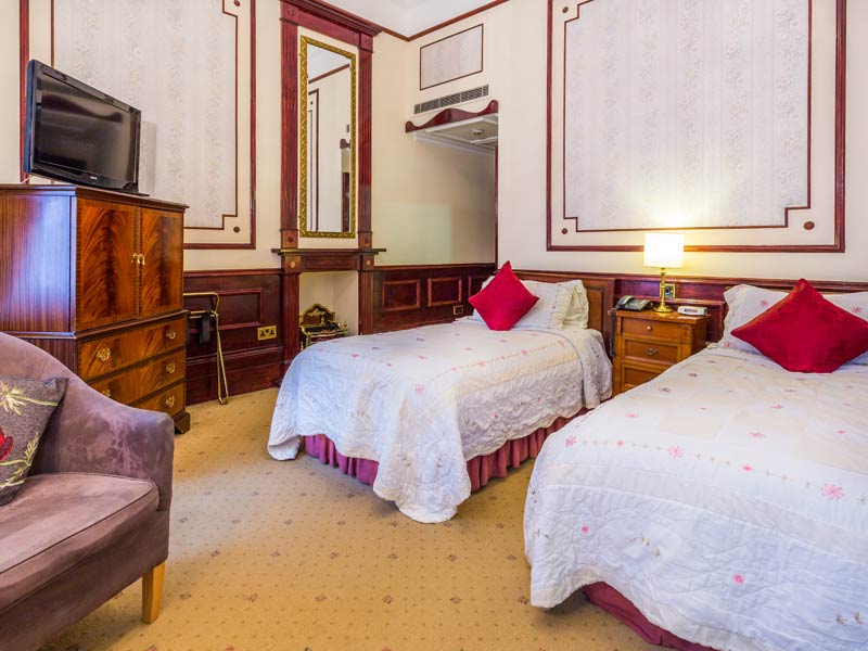 Double Room 