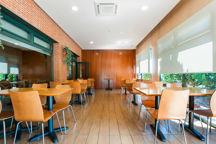 Bar - cafe - terrace