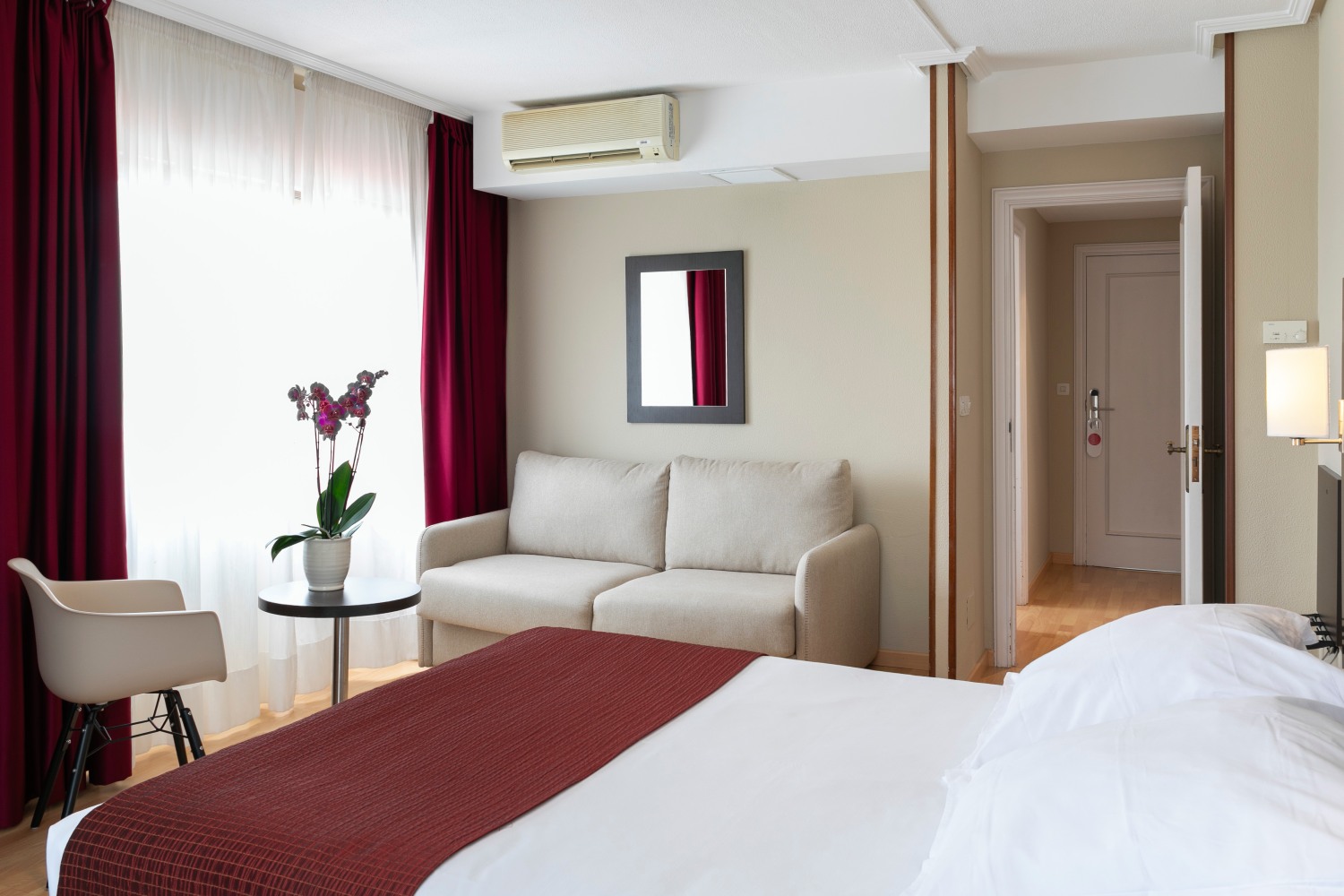 Double room + extra bed 