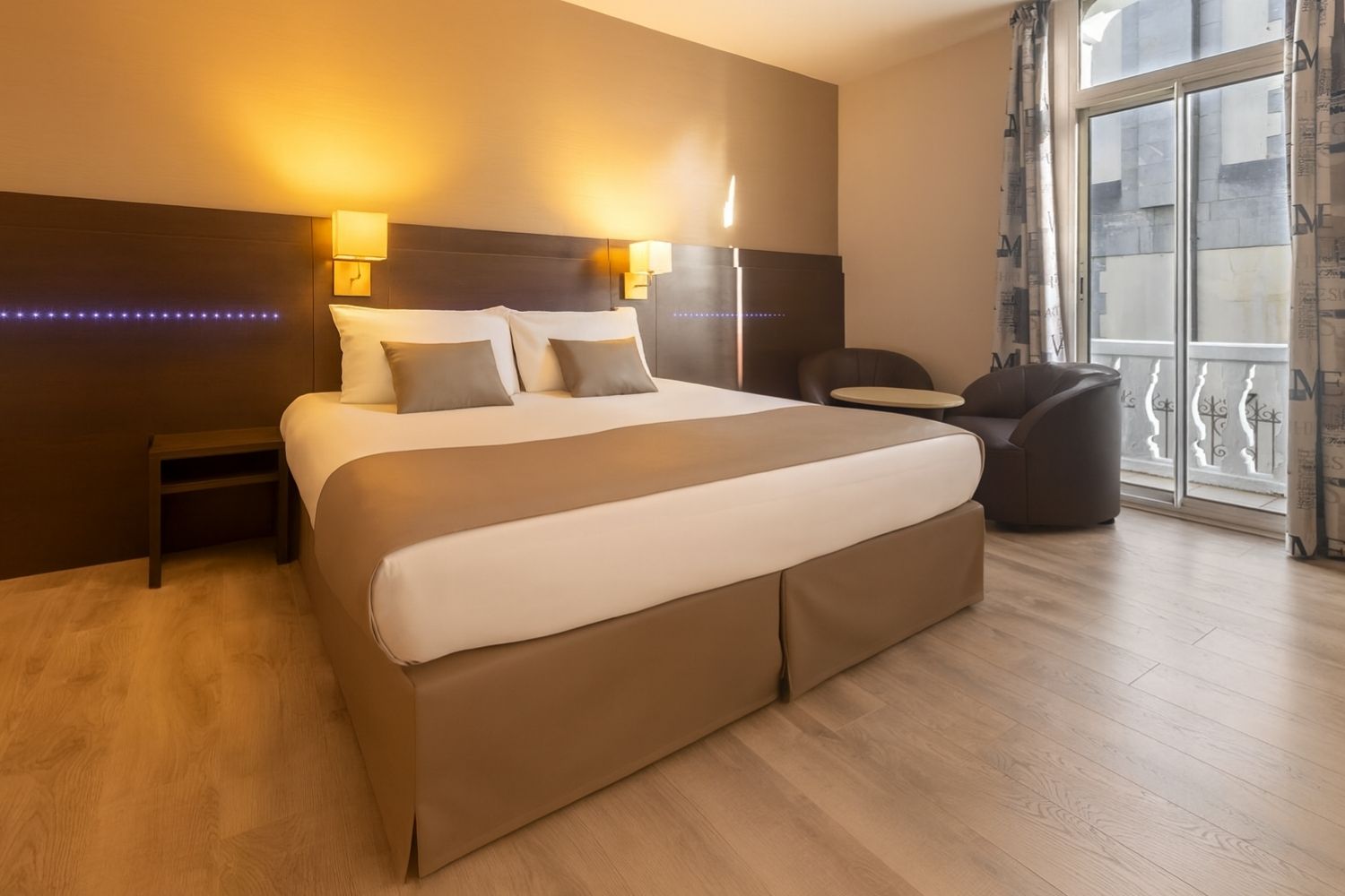 Hôtel Croix des Bretons