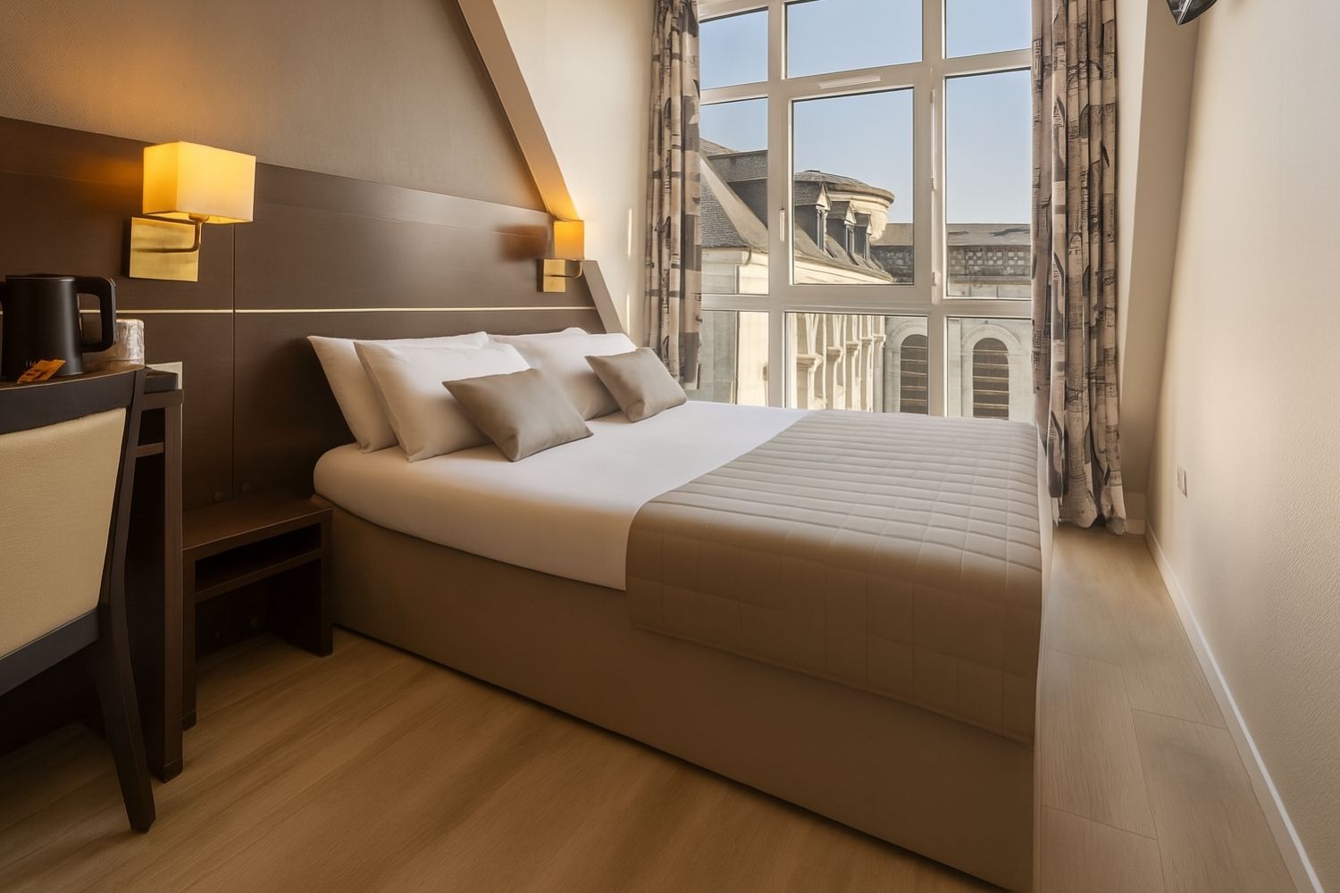 Hôtel Croix des Bretons