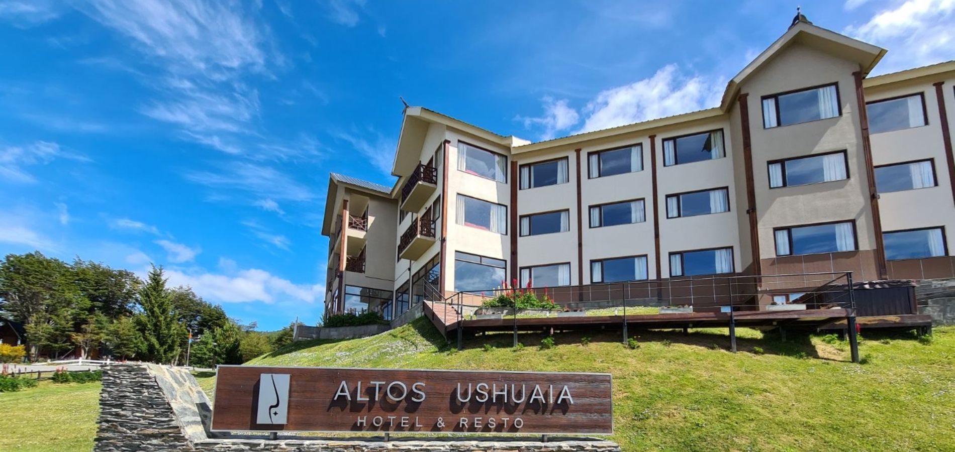 Altos Ushuaia Hotel & Restó